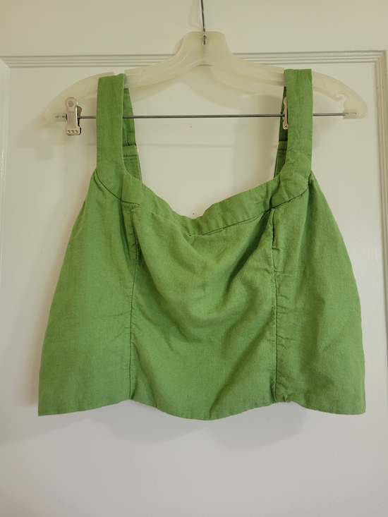 Women's Abercrombie and Fitch Green Sleeveless Linen-Blend Crop Top - Picture 5 of 9